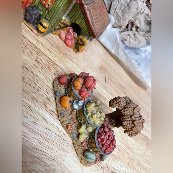 Harvest Bounty 5 Piece Porcelain Lighted House - The Squire’s Barn #25086 - Picture 5 of 8